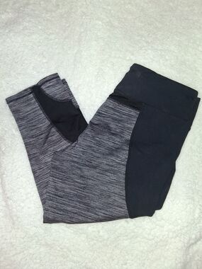 Women's Black & Heather Gray Athletic Capris
